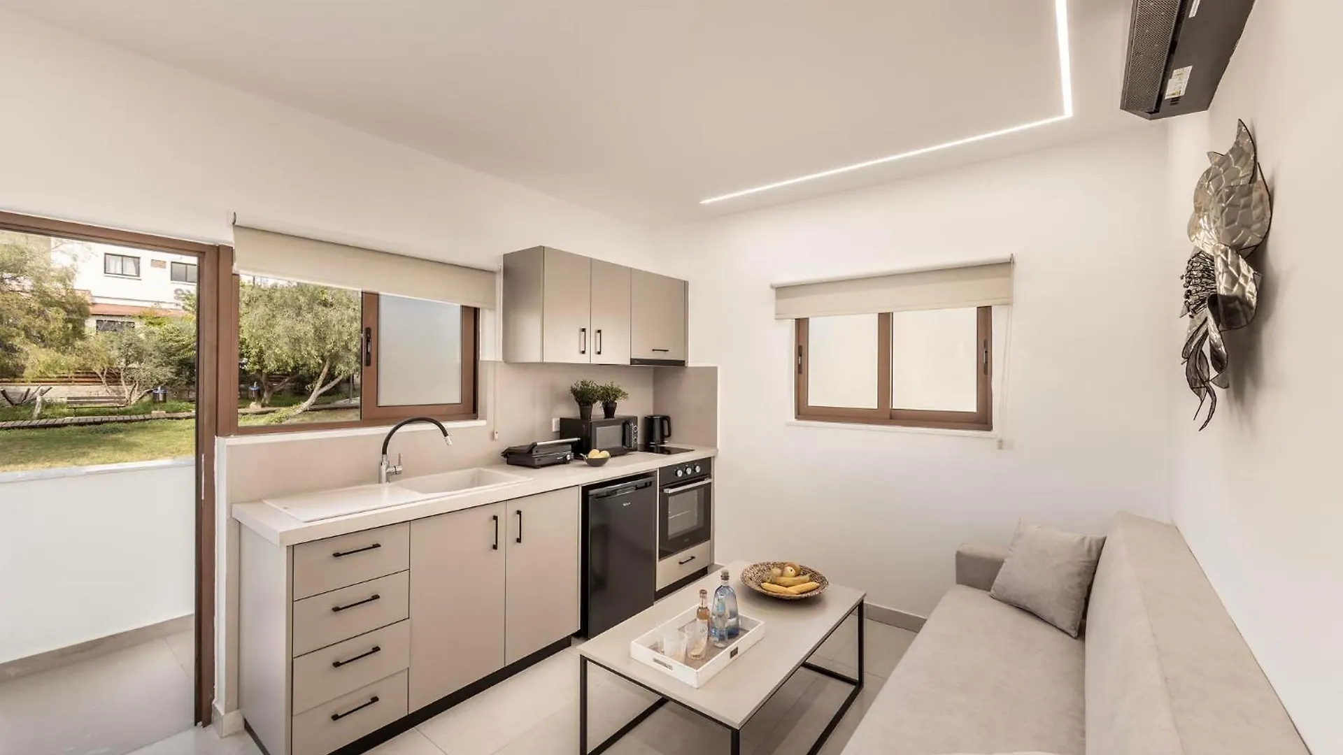 דירה איה נאפה Sevis Suites