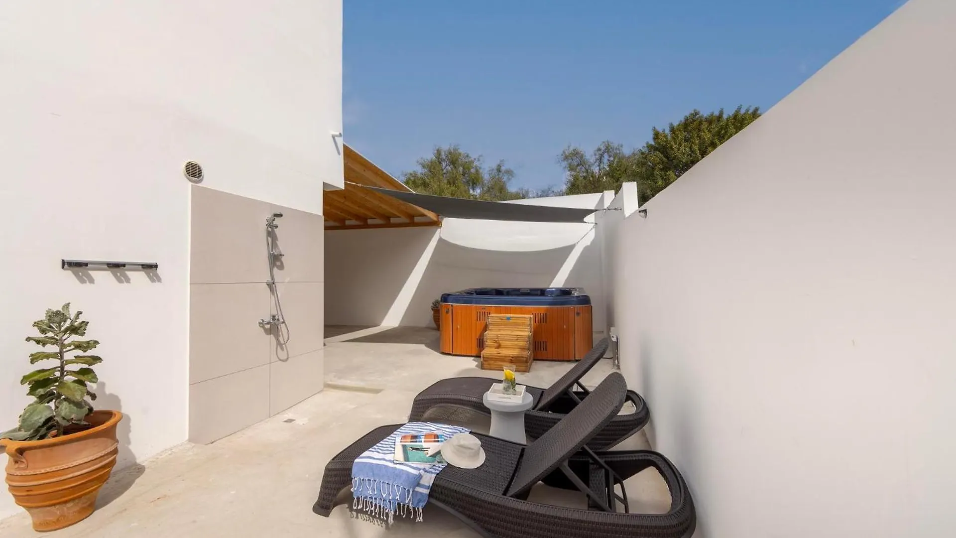 דירה איה נאפה Sevis Suites