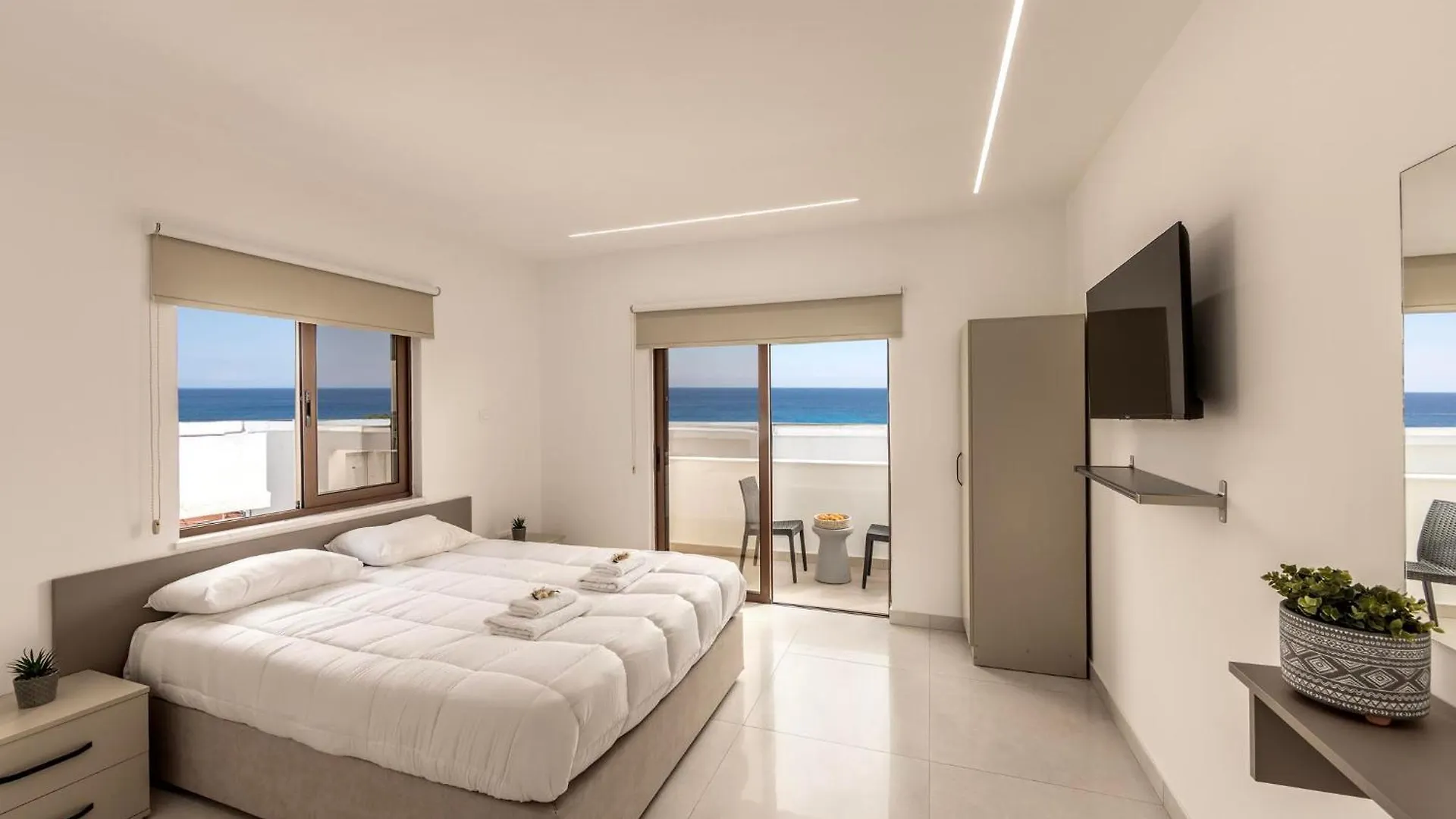 איה נאפה Sevis Suites דירה